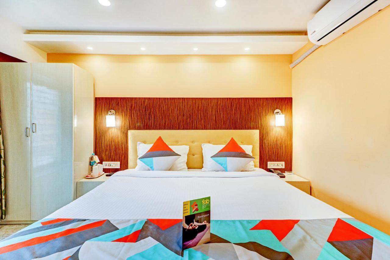Fabexpress Step Inn - Nr Biswa Bangla Gate Kolkata Luaran gambar